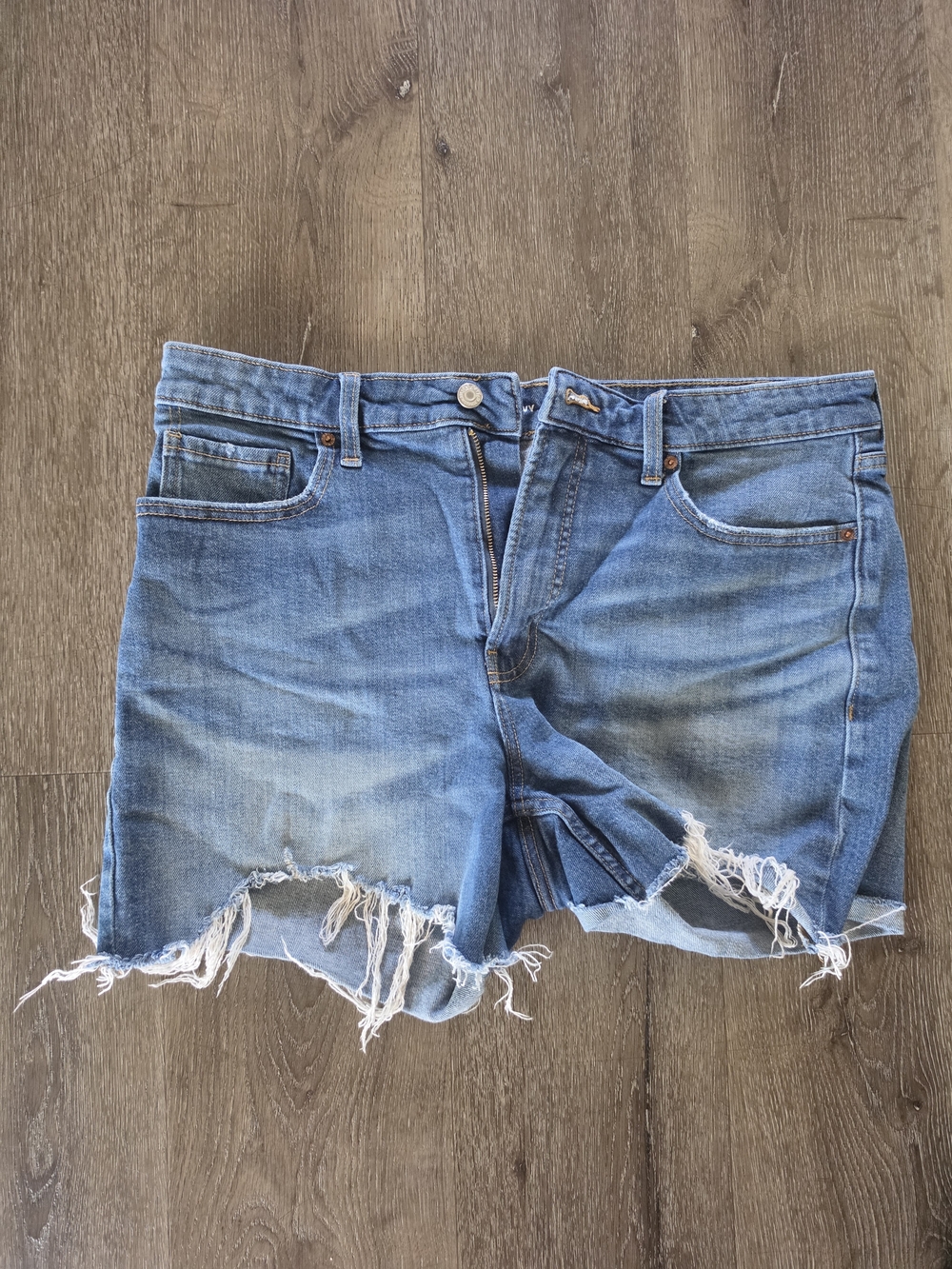 Old Navy Women's Blue Distressed Denim Cutoff Shorts